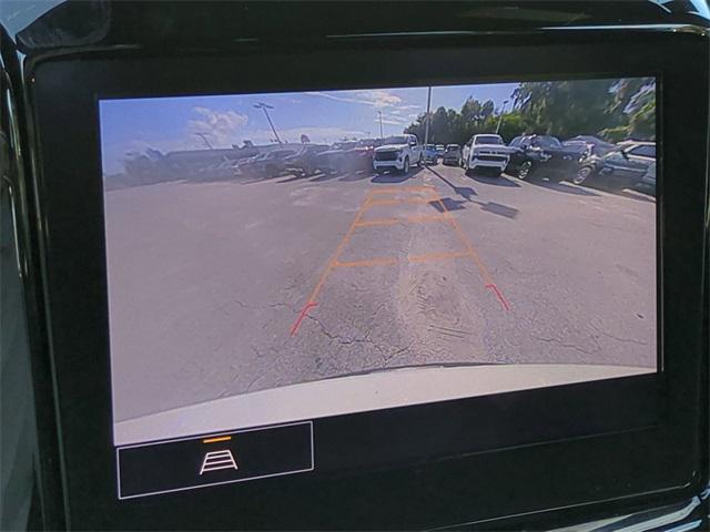 Photo of 2022 Summit White Chevrolet Traverse