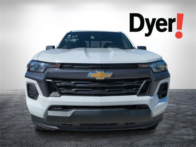 Photo of 2025 Summit White Chevrolet Colorado