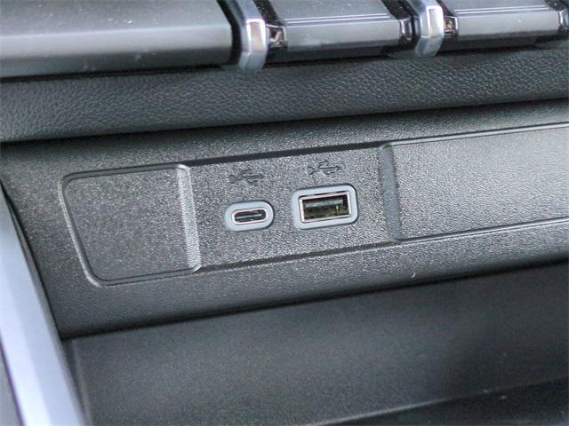Photo of 2025 Summit White Chevrolet Colorado