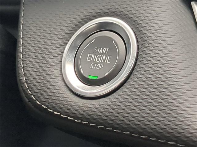 Photo of 2025 Summit White Chevrolet Equinox