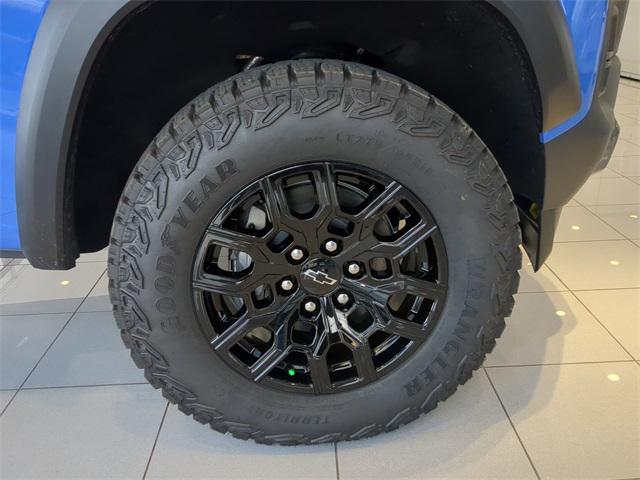 Photo of 2025 Blue Metallic Chevrolet Colorado