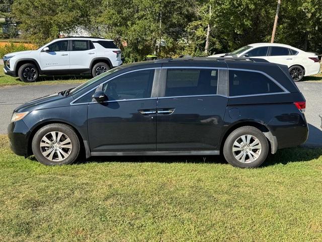 Photo of 2015 Crystal Black Pearl Honda Odyssey