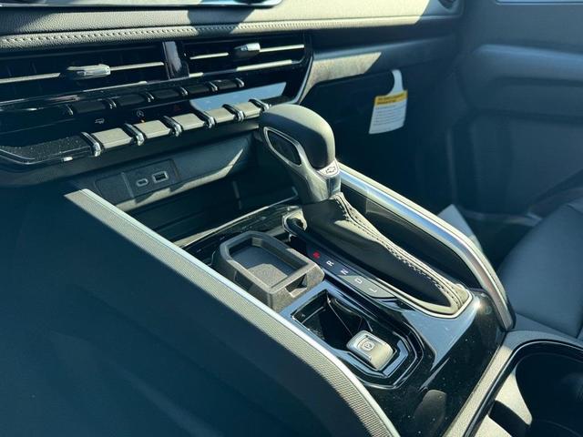 Photo of 2026 Radiant Red Tintcoat Chevrolet Colorado