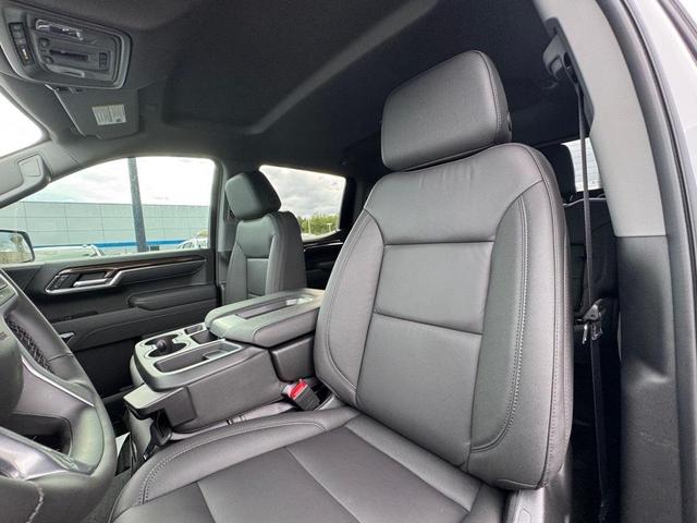 Photo of 2025 Summit White Chevrolet Silverado 1500
