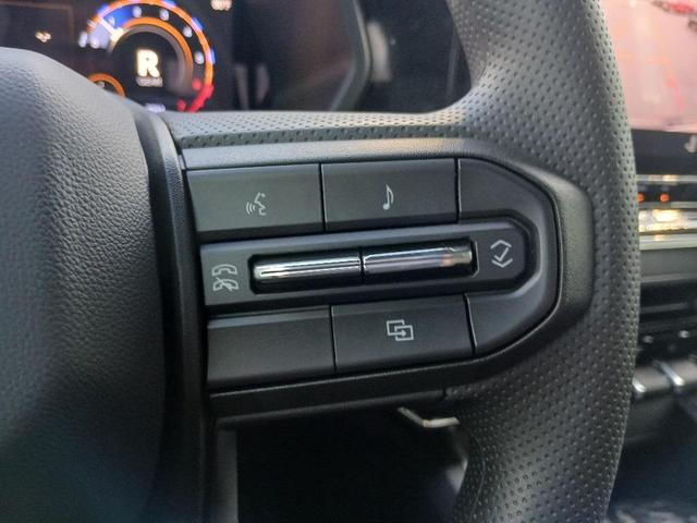 Photo of 2026 Summit White Chevrolet Colorado
