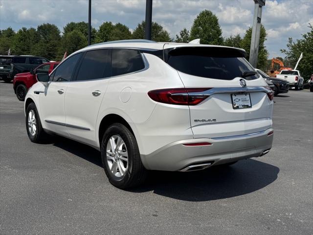Photo of 2021 White Frost Tricoat Buick Enclave