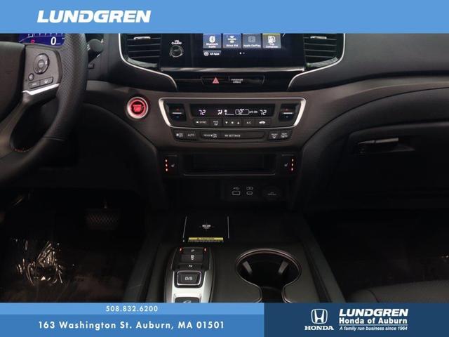 Photo of 2024 Platinum White Pearl Honda Passport