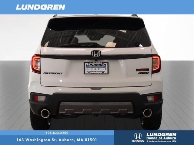 Photo of 2024 Platinum White Pearl Honda Passport