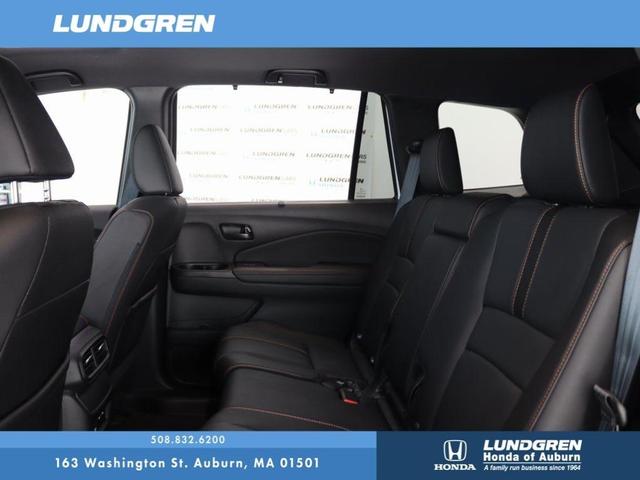 Photo of 2024 Platinum White Pearl Honda Passport