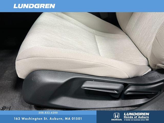 Photo of 2025 Platinum White Pearl Honda Accord