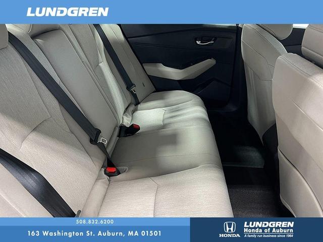 Photo of 2025 Platinum White Pearl Honda Accord