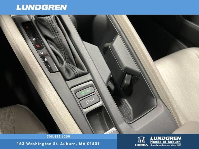 Photo of 2025 Platinum White Pearl Honda Accord