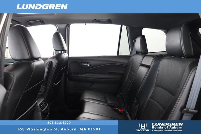 Photo of 2019 White Diamond Pearl Honda Passport