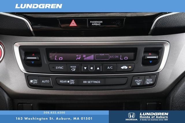 Photo of 2019 White Diamond Pearl Honda Passport