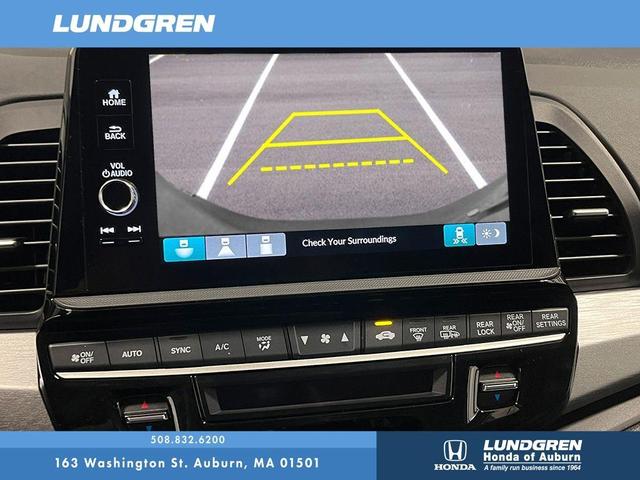 Photo of 2026 Crystal Black Honda Odyssey