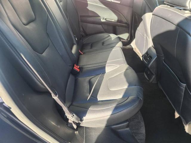Photo of 2019 Blue Ford Fusion