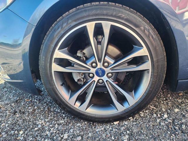Photo of 2019 Blue Ford Fusion