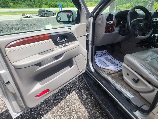 Photo of 2007 Silver GMC Envoy