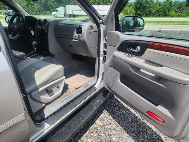 Photo of 2007 Silver GMC Envoy