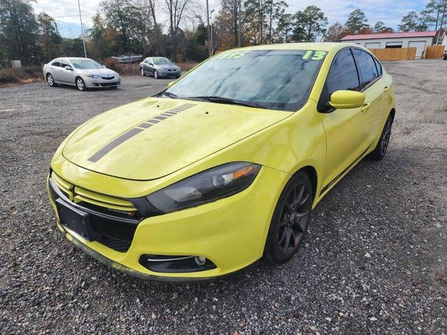 Photo of 2013 Yellow Dodge Dart