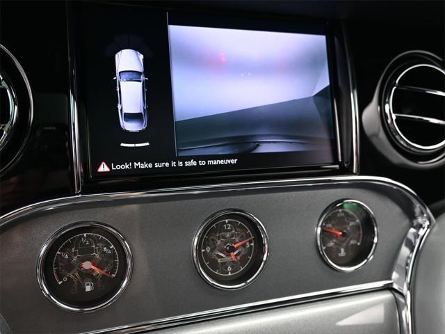 Photo of 2020 Glacier White Bentley Mulsanne