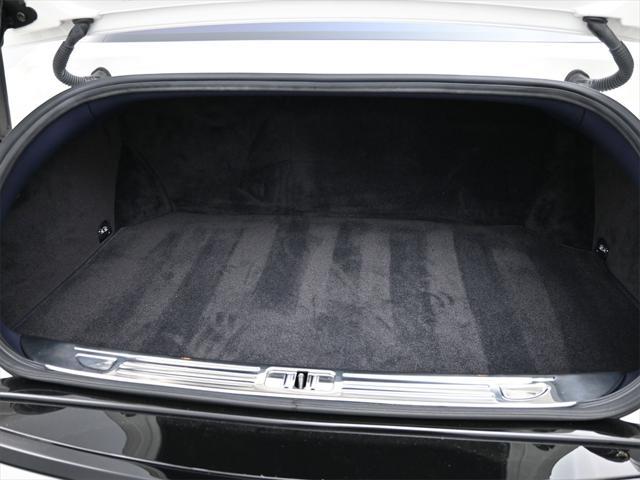 Photo of 2020 Glacier White Bentley Mulsanne