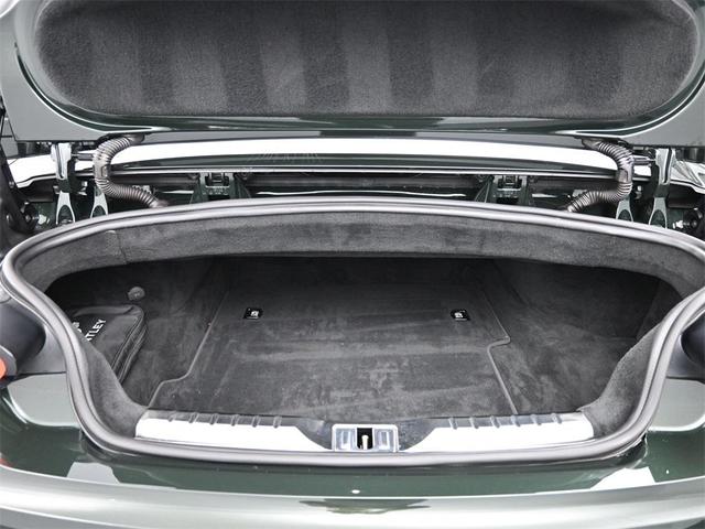 Photo of 2023 Cumbrian Green Metallic Bentley Continental GT
