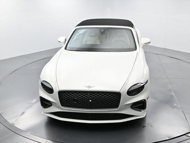 Photo of 2025 Glacier White Bentley Continental GT