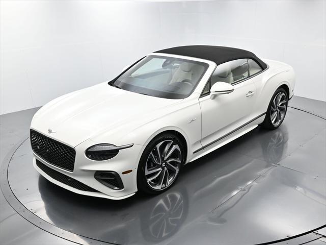 Photo of 2025 Glacier White Bentley Continental GT