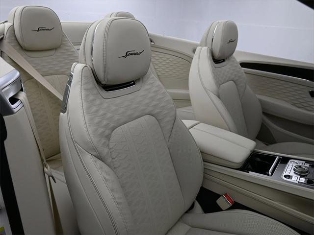 Photo of 2025 Glacier White Bentley Continental GT
