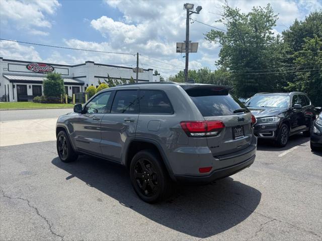 Photo of 2019 Sting-Gray Clearcoat Jeep Grand Cherokee
