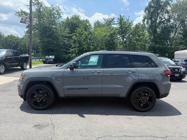 Photo of 2019 Sting-Gray Clearcoat Jeep Grand Cherokee