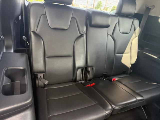 Photo of 2024 Midnight Lake Blue Kia Telluride