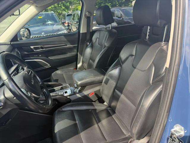 Photo of 2024 Midnight Lake Blue Kia Telluride