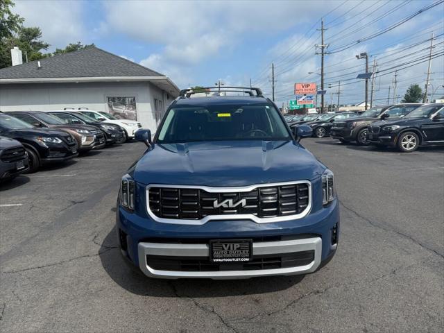 Photo of 2024 Midnight Lake Blue Kia Telluride