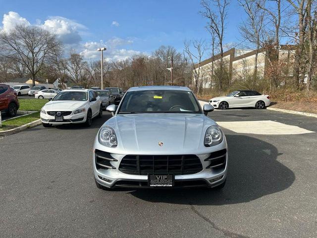 Photo of 2015 Rhodium Silver Metallic Porsche Macan