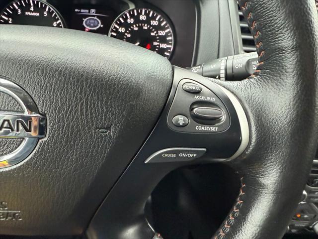 Photo of 2019 Magnetic Black Pearl Nissan Pathfinder