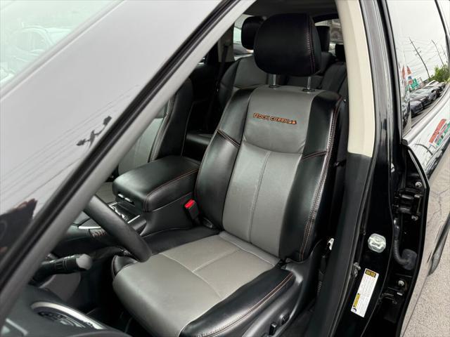 Photo of 2019 Magnetic Black Pearl Nissan Pathfinder
