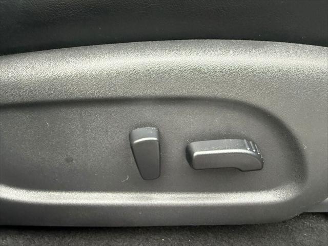 Photo of 2019 Magnetic Black Pearl Nissan Pathfinder