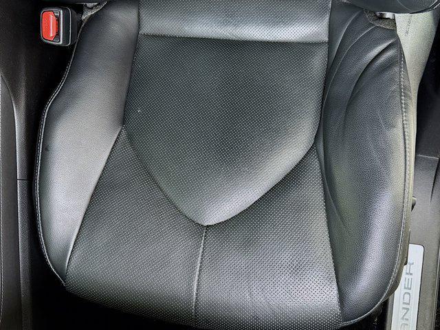 Photo of 2022 Midnight Black Metallic Toyota Highlander Hybrid