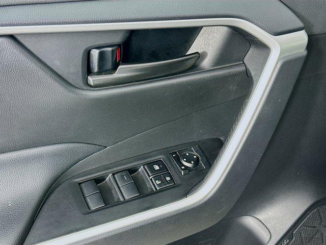 Photo of 2024 Silver Sky Metallic Toyota RAV4