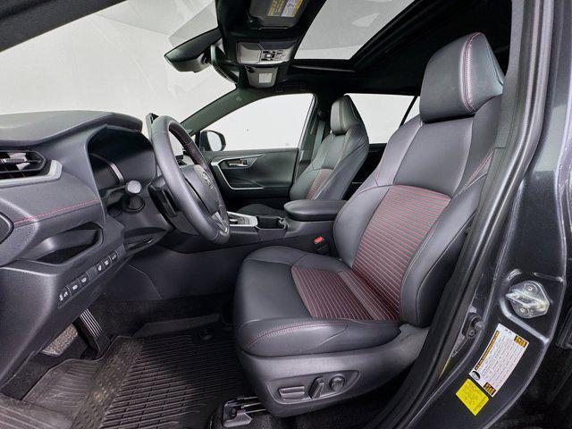 Photo of 2025 Magnetic Gray Metallic/Midnight Black Metallic Toyota RAV4 Hybrid