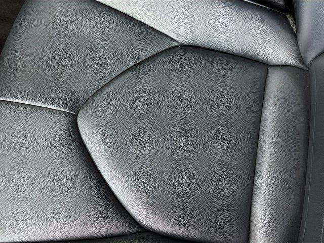 Photo of 2022 Moon Dust Toyota Highlander