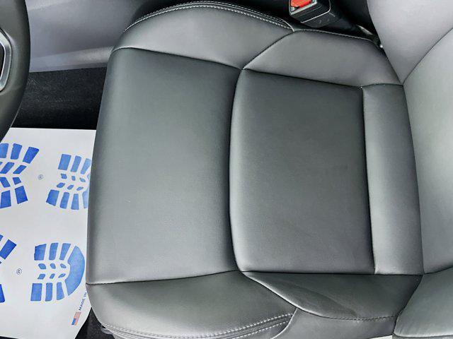 Photo of 2024 Titanium Glow Toyota Venza