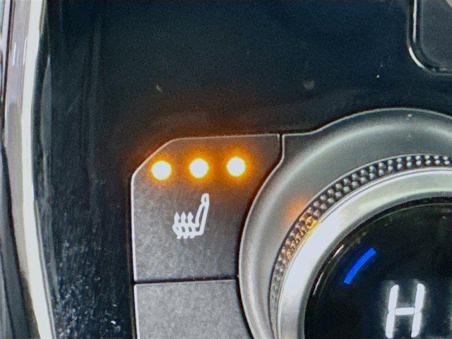 Photo of 2022 Magnetic Gray Metallic Toyota Highlander