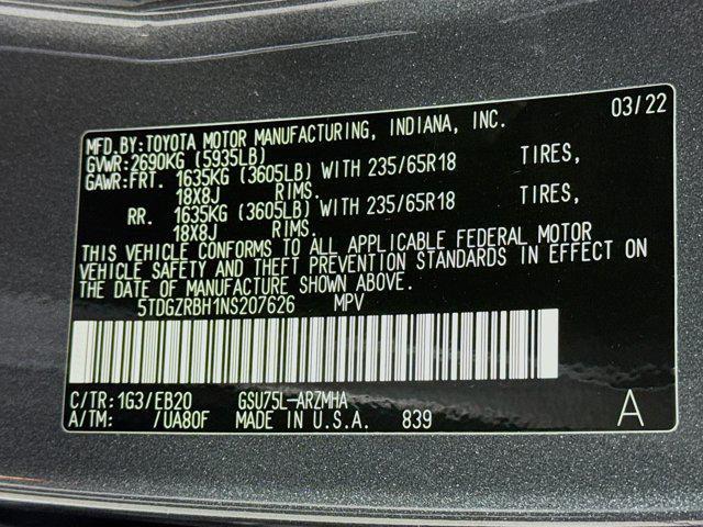 Photo of 2022 Magnetic Gray Metallic Toyota Highlander