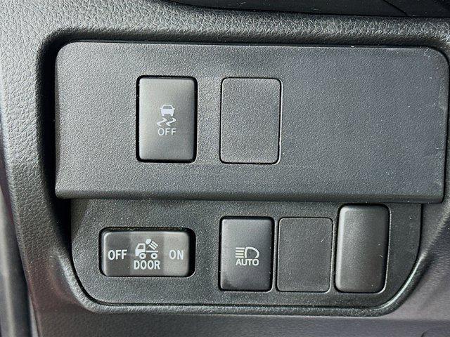 Photo of 2022 Barcelona Red Metallic Toyota Tacoma