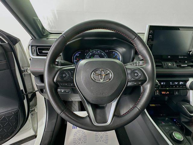 Photo of 2022 Blizzard Pearl/Midnight Black Metallic Toyota RAV4 Prime