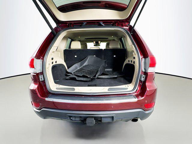 Photo of 2019 Velvet Red Pearlcoat Jeep Grand Cherokee