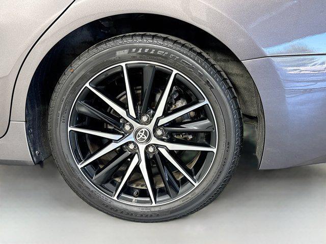 Photo of 2022 Predawn Gray Mica Toyota Camry